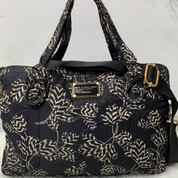 bag - Picture 1 of 3